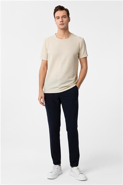 Ekru Slim Fit Armürlü Bisiklet Yaka Tişört