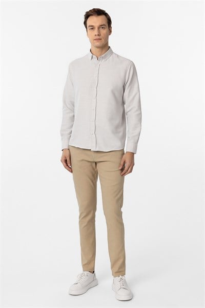 Ekru Slim Fit Armürlü Düğmeli Yaka Gömlek