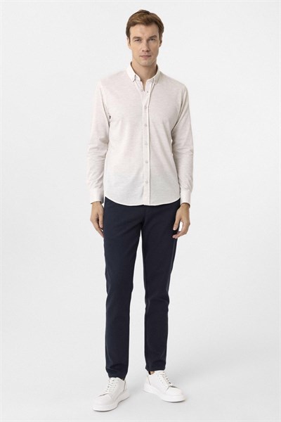 Ekru Slim Fit Armürlü Düğmeli Yaka Gömlek