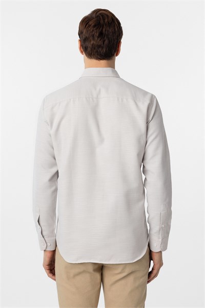 Ekru Slim Fit Armürlü Düğmeli Yaka Gömlek