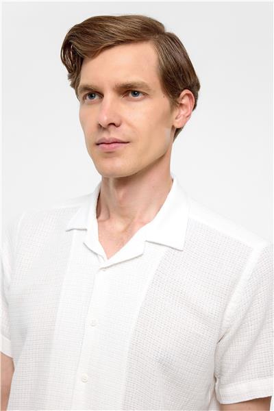 Ekru Slim Fit Düz Apaş Yaka Gömlek