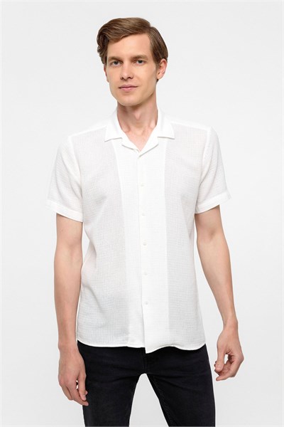 Ekru Slim Fit Düz Apaş Yaka Gömlek