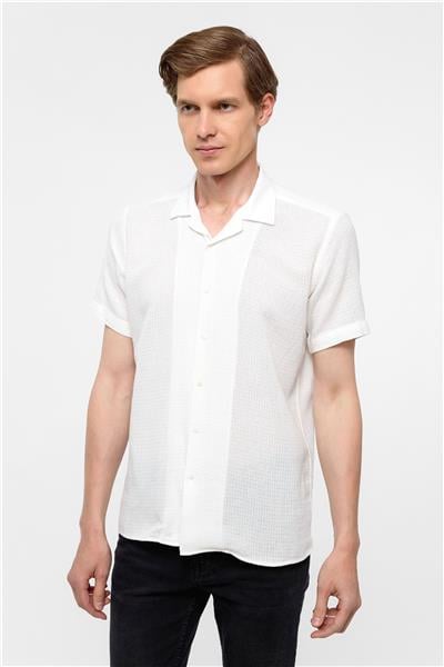 Ekru Slim Fit Düz Apaş Yaka Gömlek