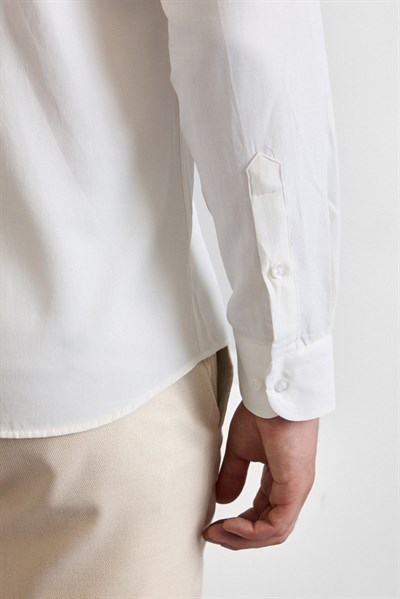 Ekru Slim Klasik Yaka Uzun Kollu Casual Gömlek