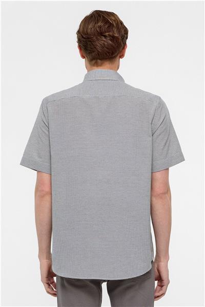 Gri Regular Fit Kareli Düğmeli Yaka Gömlek