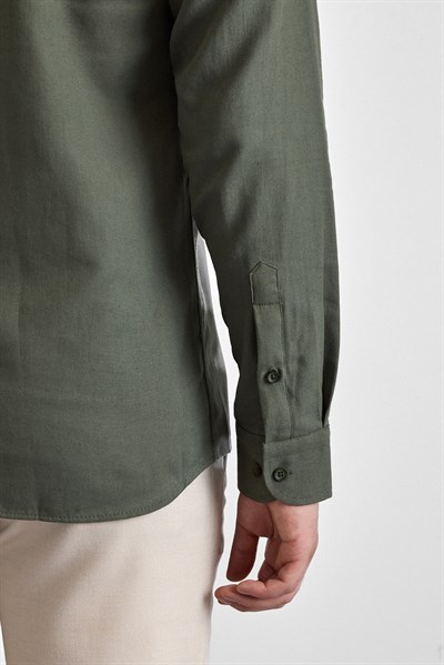 Koyu Yeşil Slim Düğmeli Yaka Düz Uzun Kollu Casual Gömlek