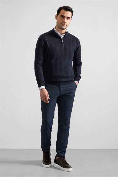 Lacivert Regular Yarım Balıkçı Yaka Kazak