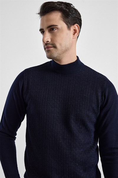 Lacivert Regular Yarım Balıkçı Yaka Kazak