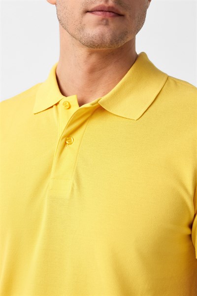 Sarı Slim Fit Armürlü Polo Yaka Tişört