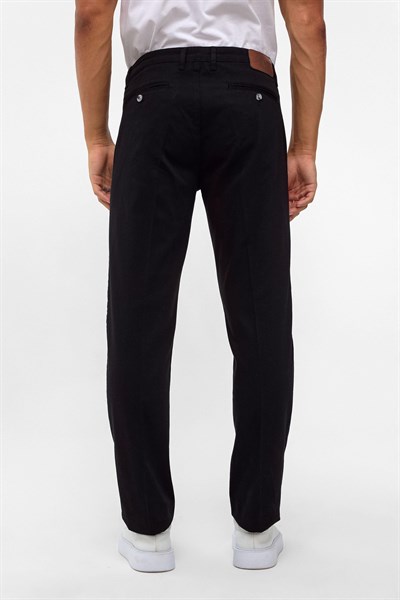 Siyah Regular Armürlü Chino Pantolon