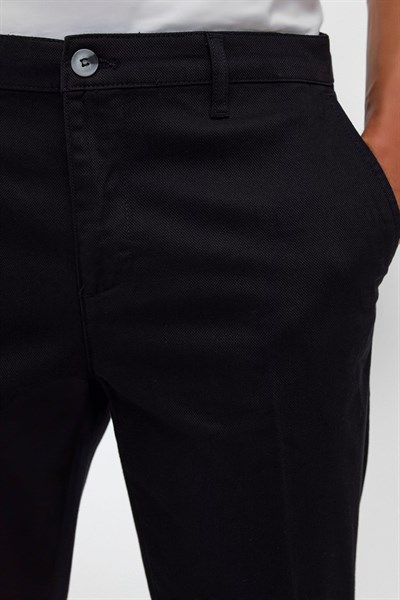 Siyah Regular Armürlü Chino Pantolon