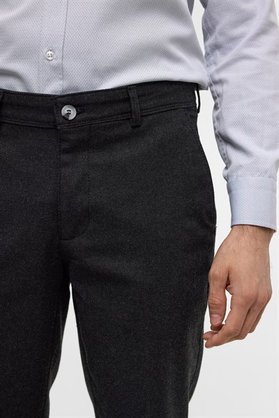 Siyah Regular Armürlü Kanvas Pantolon