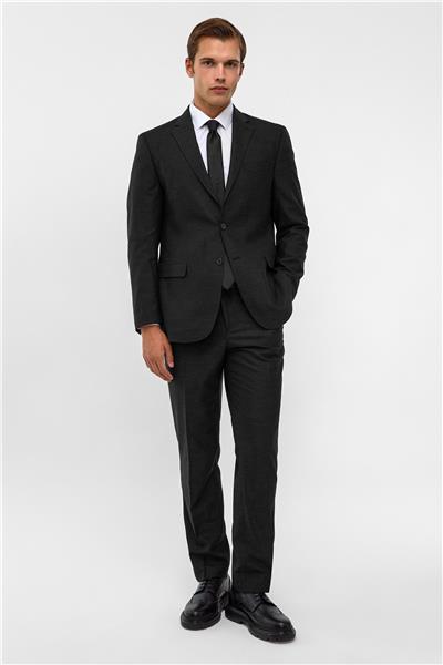 Siyah Regular Armürlü Sivri Yaka 6 Drop Takım Elbise