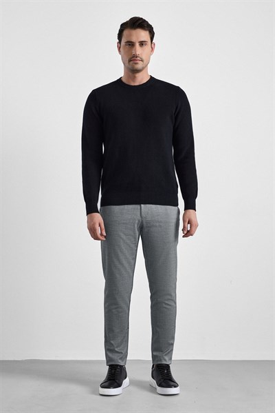 Siyah Regular Bisiklet Yaka Kazak