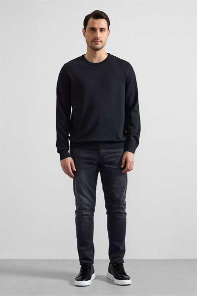 Siyah Regular Bisiklet Yaka Kazak