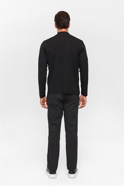 Siyah Regular Desenli Bisiklet Yaka Triko Kazak