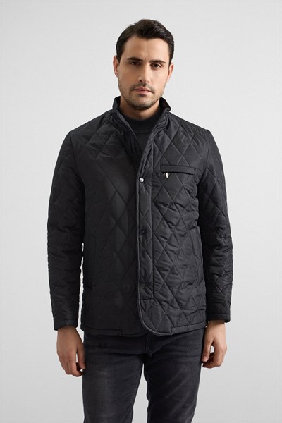 Siyah Regular Dik Yaka Baklava Yan Cepli Fermuar + Çıtçıt Elyaf Dolgulu Standart Mont