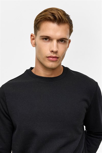 Siyah Regular Düz Bisiklet Yaka Sweatshirt
