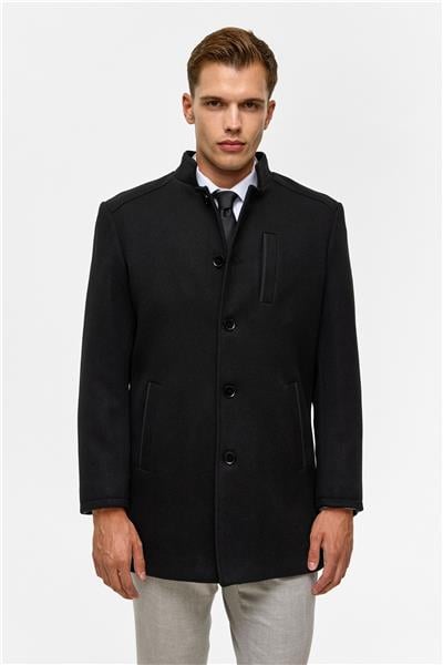 Siyah Regular Düz Hakim Yaka Kaban
