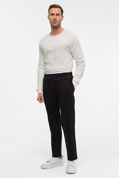 Siyah Regular Düz Jogger Pantolon