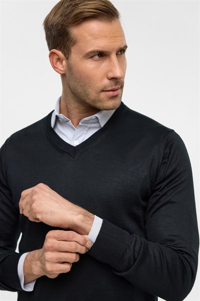 Siyah Regular Düz V Yaka Triko