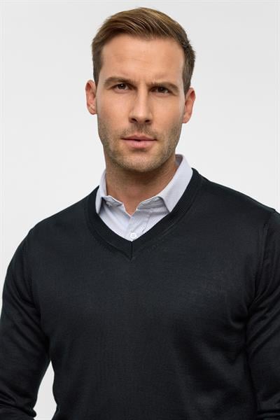 Siyah Regular Düz V Yaka Triko