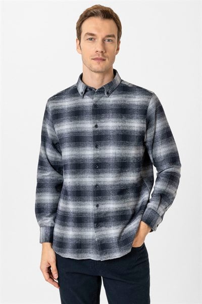 Siyah Regular Fit Kareli Düğmeli Yaka Gömlek