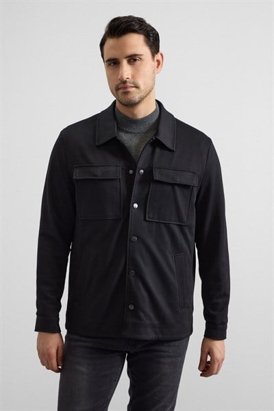 Siyah Regular Klasik Yaka Kapaklı Cep Mont