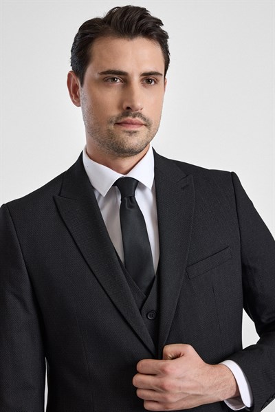 Siyah Regular Sivri Yaka 4 Drop Yelekli Takım Elbise