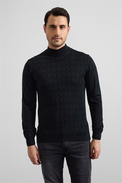 Siyah Regular Yarım Balıkçı Yaka Kazak