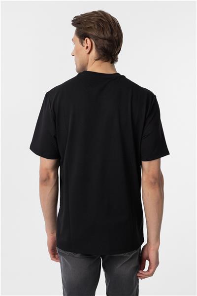 Siyah Slim Fit Armürlü Bisiklet Yaka Tişört