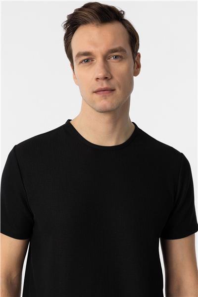 Siyah Slim Fit Armürlü Bisiklet Yaka Tişört