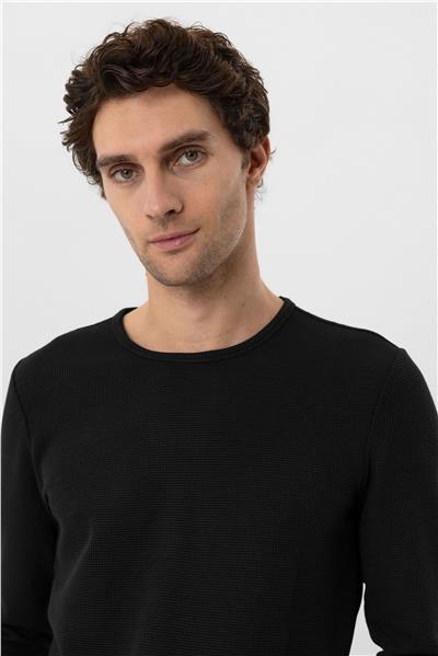 Siyah Slim Fit Armürlü Bisiklet Yaka Triko Kazak