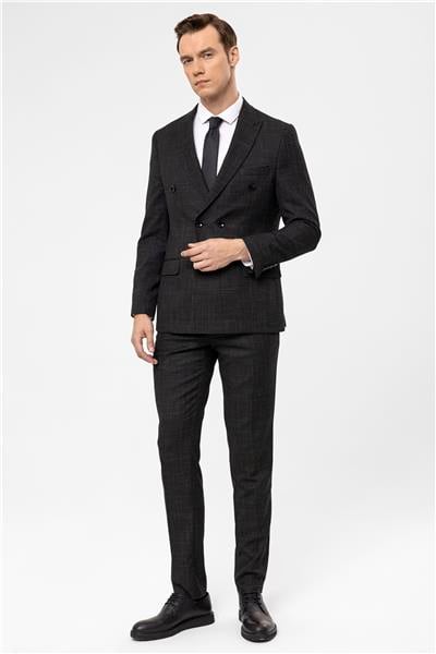 Siyah Slim Fit Armürlü Sivri Yaka 6 Drop Klasik Takım Elbise