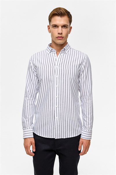 Siyah Slim Çizgili Düğmeli Yaka Gömlek