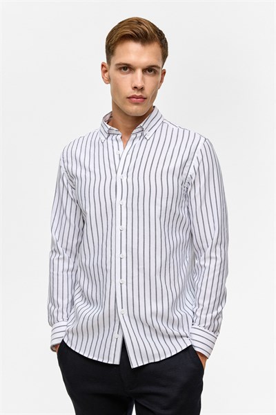 Siyah Slim Çizgili Düğmeli Yaka Gömlek