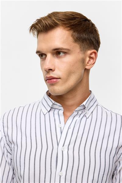 Siyah Slim Çizgili Düğmeli Yaka Gömlek