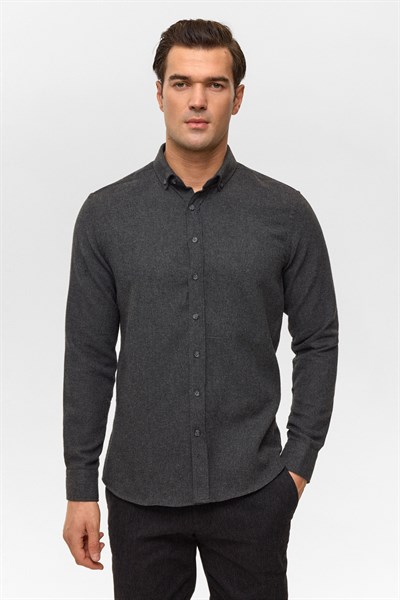 Siyah Slim Düz Düğmeli Yaka Gömlek