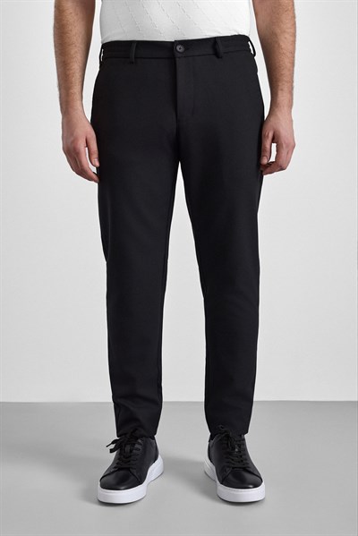 Siyah Slim Düz İnterlok Yarım Lastikli Rüzgar Geçirmez Jogger Pantolon