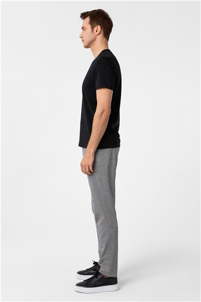 Siyah Slim Fit Düz V Yaka Tişört