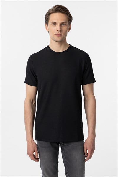 Siyah Slim Fit Armürlü Bisiklet Yaka Tişört
