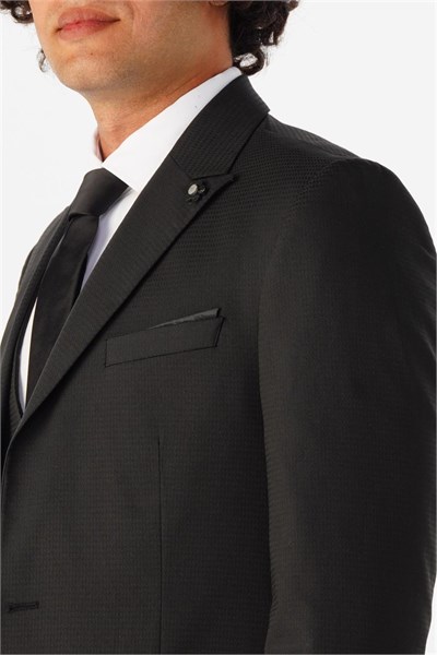 Siyah Slim Fit Armürlü Sivri Yaka 6 Drop Yelekli Klasik Takım Elbise