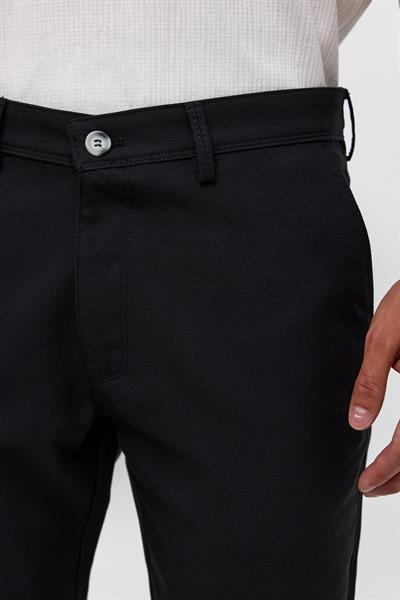 Siyah Slim Fit Desenli Kumaş Pantolon