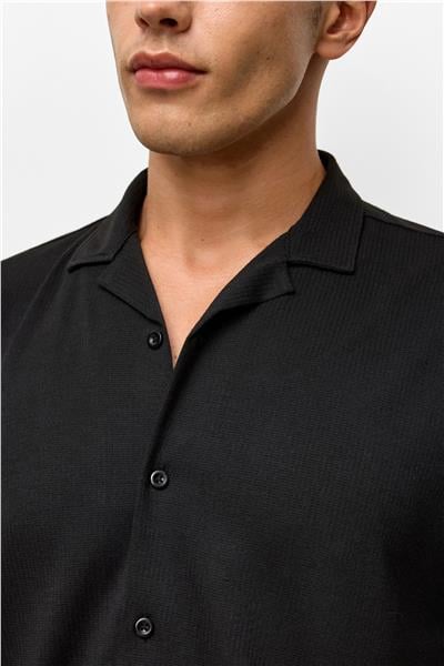 Siyah Slim Fitilli Apaş Yaka Gömlek