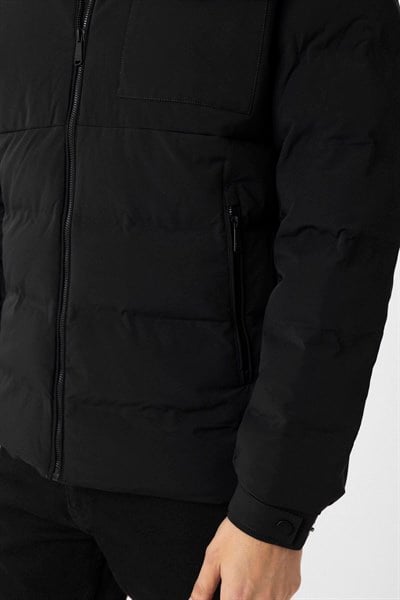 Siyah Slim Kapitone Mont