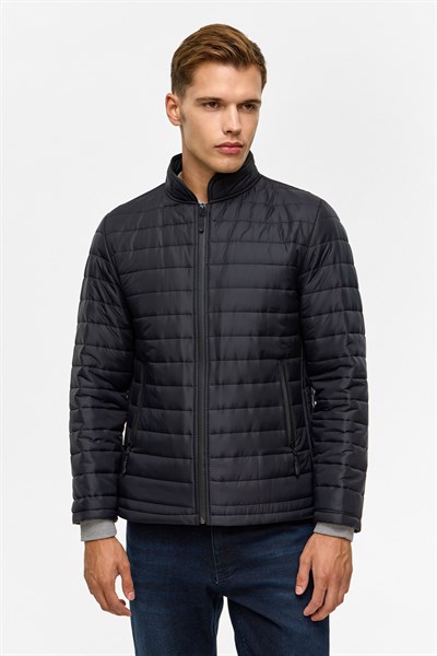 Siyah Slim Kapitone Mont