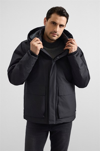 Siyah Slim Kapüşonlu Düz Yan Cepli Fermuar + Çıtçıt Elyaf Dolgulu Standart Mont
