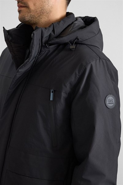 Siyah Slim Kapüşonlu Düz Yan Cepli Fermuar + Çıtçıt Elyaf Dolgulu Standart Mont