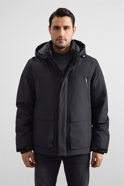 Siyah Slim Kapüşonlu Düz Yan Cepli Fermuar + Çıtçıt Elyaf Dolgulu Standart Mont