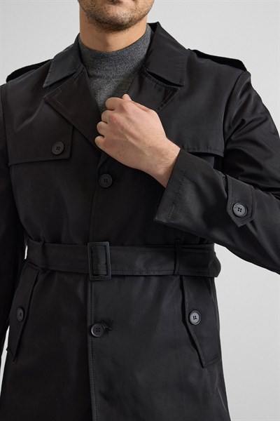 Siyah Slim Kruvaze Yaka Düz Yan Cepli Düğmeli Dolgusuz Standart Trençkot